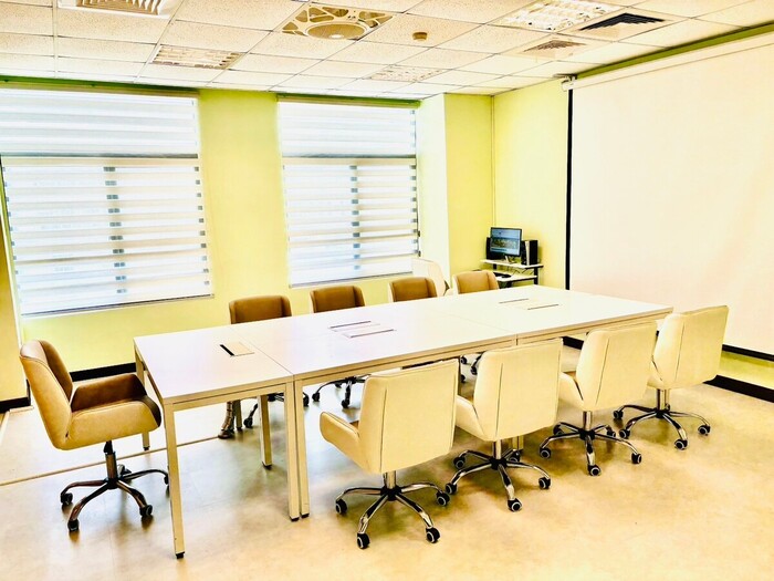 警大圖書館3樓「集思談─閱讀研討區」