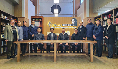 海巡署測考中心人員與警大同仁合影